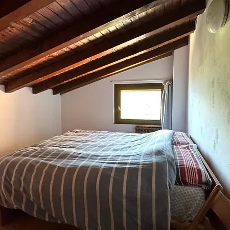 The Music Of The - Front With Three Bedrooms 아파트 동고